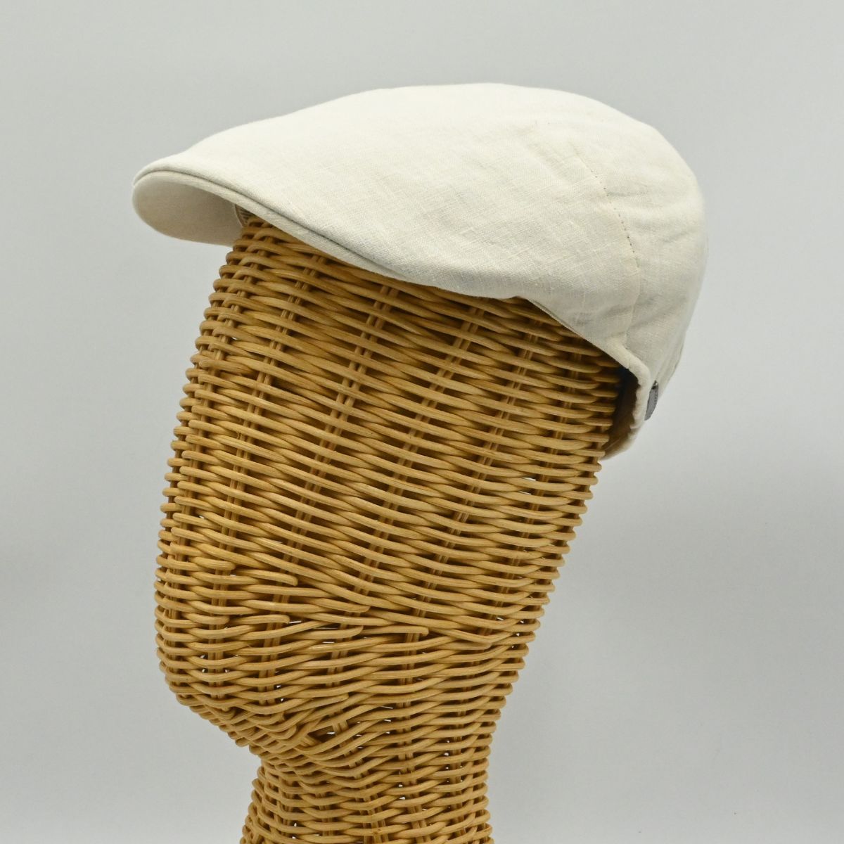 ecru flat cap