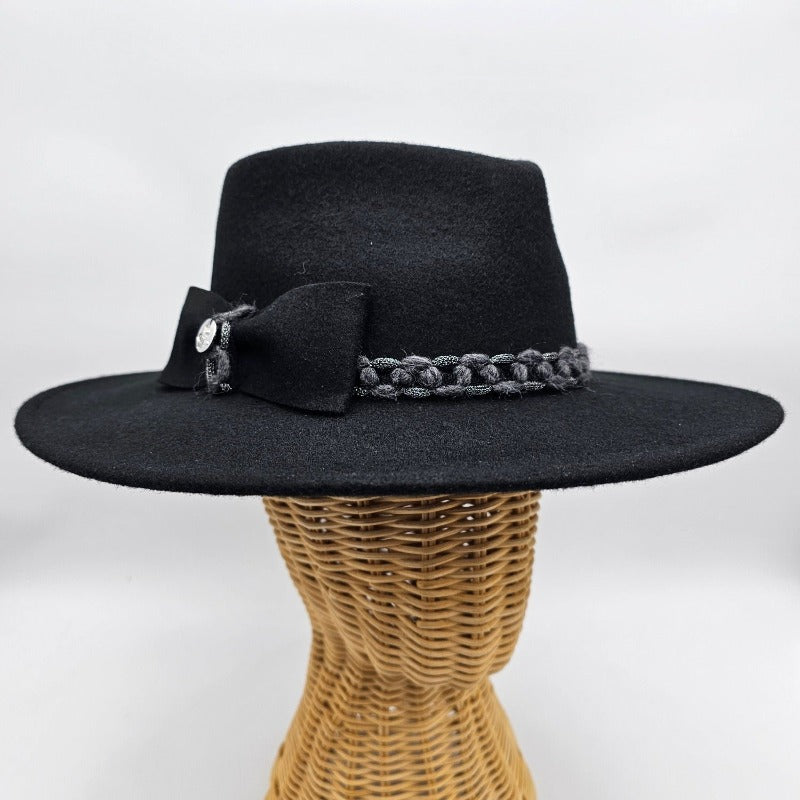 Woman's Indiana Hat with Chained Band