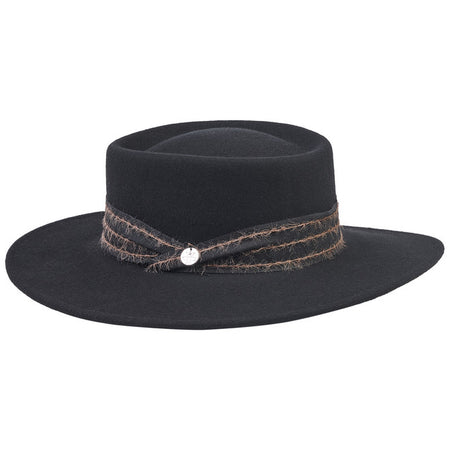 Woman's Classic Wool Hat With Stitched Design