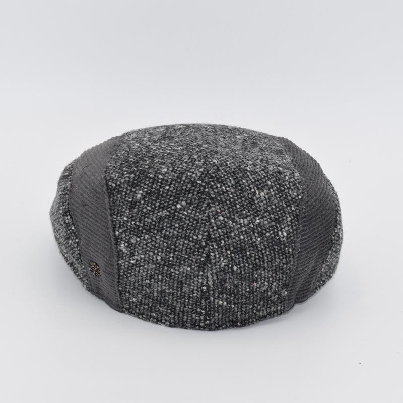 Tweed Cap With Velvet Bands