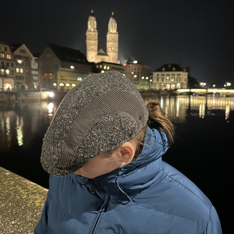 Tweed Cap With Velvet Bands